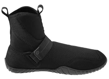 Size 18 hot sale water shoes
